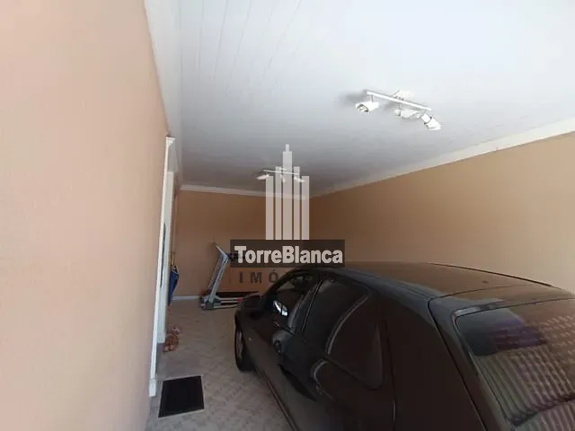 Casa com 298m² 3 quartos e 1 banheiro, à venda, no bairro Contorno em Ponta Grossa