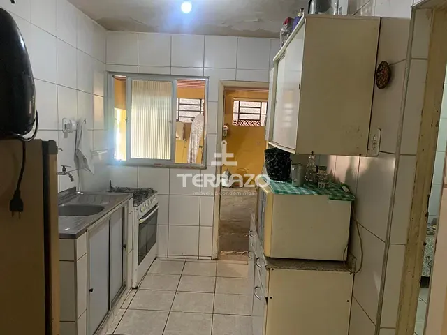 Casa 3 quartos e 1 banheiro, à venda, no bairro Laranjal em Volta Redonda
