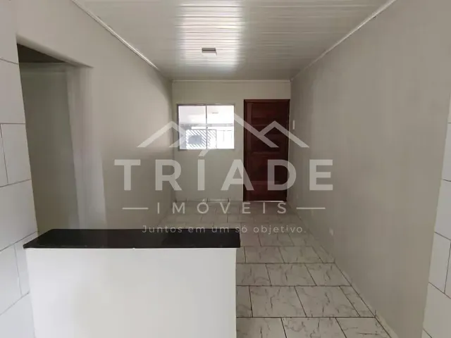 Casa 2 quartos e 1 banheiro, à venda, no bairro Passaúna em Araucária