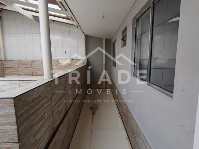 Casa 2 quartos e 1 banheiro, à venda, no bairro Passaúna em Araucária