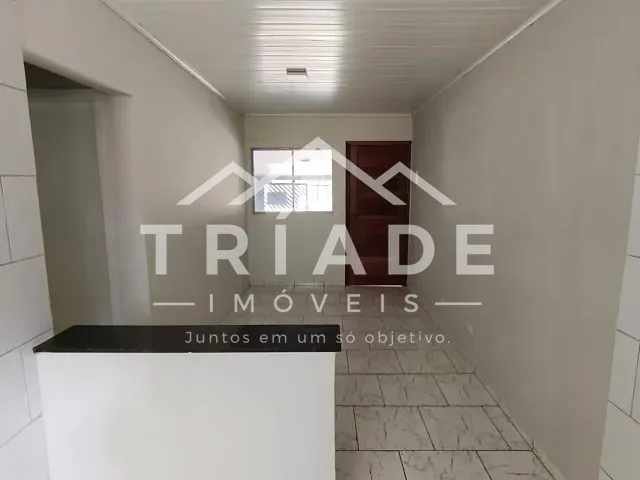 Casa 2 quartos e 1 banheiro, à venda, no bairro Passaúna em Araucária