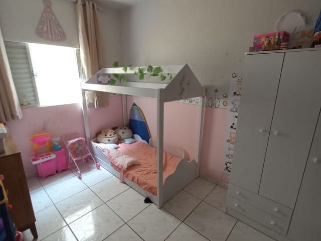 Casa com 200m² 2 quartos e 2 banheiros, à venda, no bairro Jardim das Acácias em São João da Boa Vista