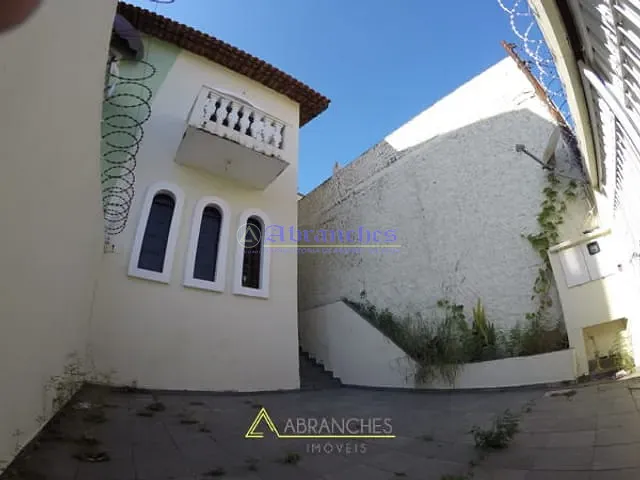 Casa com 200m² 3 quartos e 2 banheiros, à venda, no bairro Vila Jacuí em São Paulo
