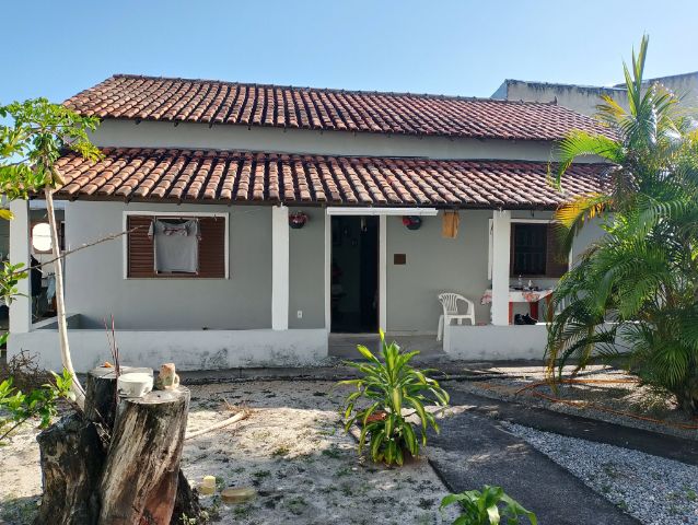 Casa 2 quartos e 2 banheiros, à venda, no bairro Jardim Mariléa em Rio das Ostras