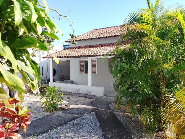 Casa 2 quartos e 2 banheiros, à venda, no bairro Jardim Mariléa em Rio das Ostras