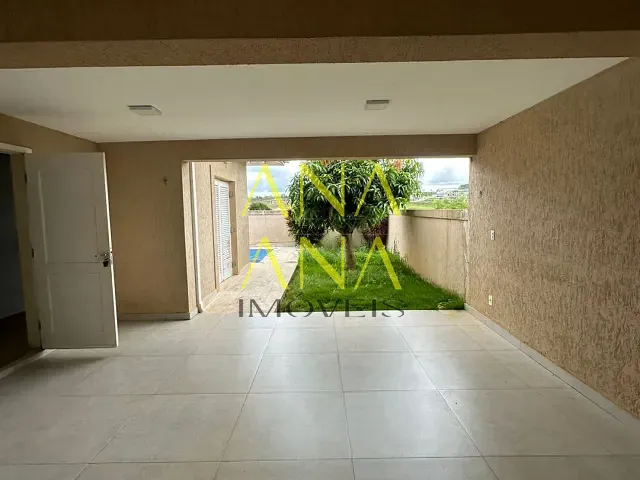 Casa 3 quartos e 4 banheiros, para alugar, no bairro Condomínio Residencial Euroville em Bragança Paulista