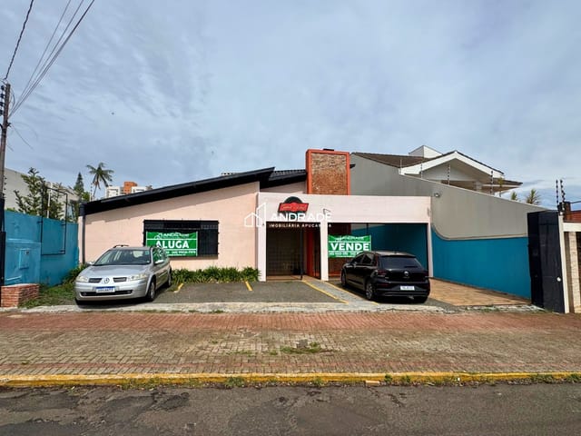 Imóvel Comercial ao Lado da Praça 28!