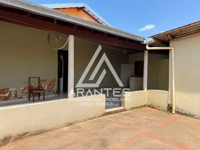 Casa 3 quartos e 1 banheiro, à venda, no bairro Derby Clube em Barretos