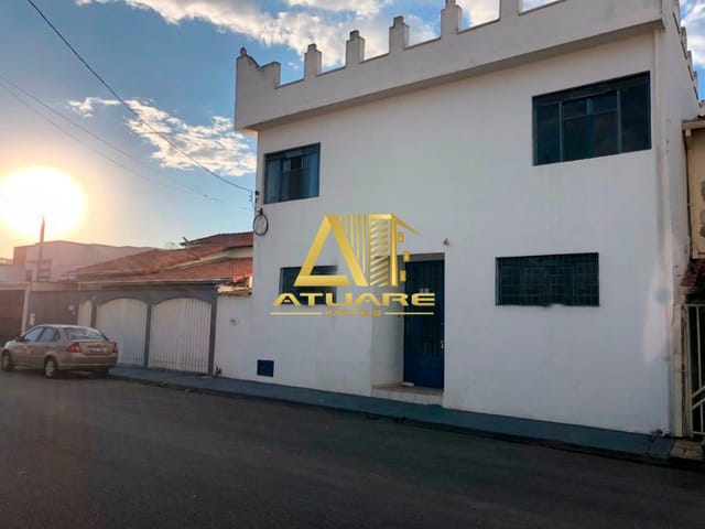 Casa com 381m², à venda ou para alugar, no bairro FRANCISCA AUGUSTA RIOS em Pouso Alegre