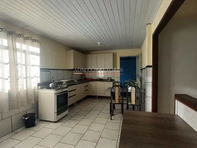 Casa com 300m² 2 quartos e 2 banheiros, à venda, no bairro Parque Granja Esperança em Cachoeirinha