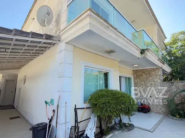 Casa com 130m² 3 quartos e 4 banheiros, à venda, no bairro Portinho em Cabo Frio