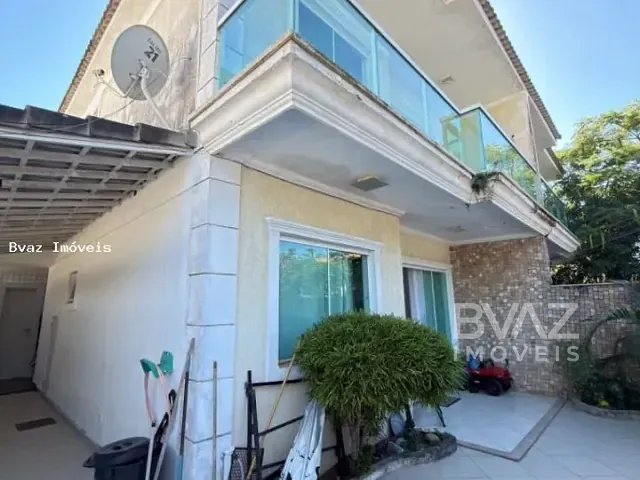 Casa com 130m² 3 quartos e 4 banheiros, à venda, no bairro Portinho em Cabo Frio