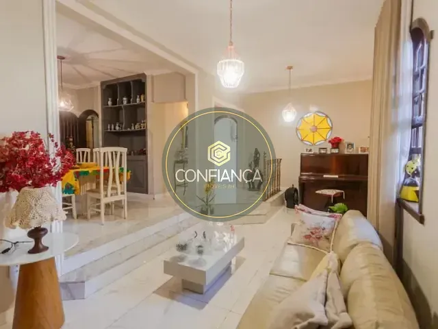 Casa 4 quartos e 3 banheiros, à venda, no bairro Santa Inês em Belo Horizonte