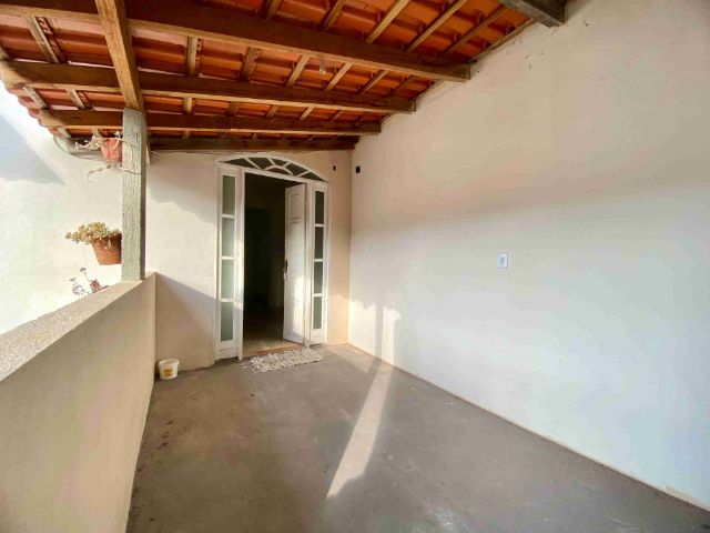 Foto do Casa - Casa duplex 02 Quartos, sendo 01 suíte à Venda, Colônia Santo Antônio, Barra Mansa, RJ | Domus Dei Imobiliária