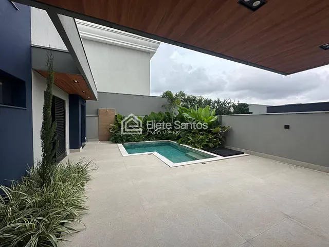 Casa 3 quartos e 5 banheiros, à venda, no bairro Condomínio Villagio em Americana