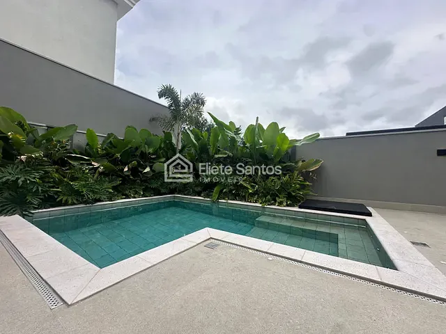 Casa 3 quartos e 5 banheiros, à venda, no bairro Condomínio Villagio em Americana