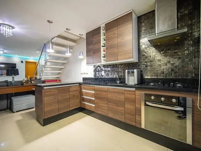 Casa com 118m² 3 quartos e 3 banheiros, para alugar, no bairro CONDOMINIO MODERNITA em Cotia