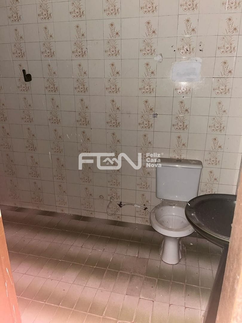 Casa à venda com 3 quartos, 10m² - Foto 20