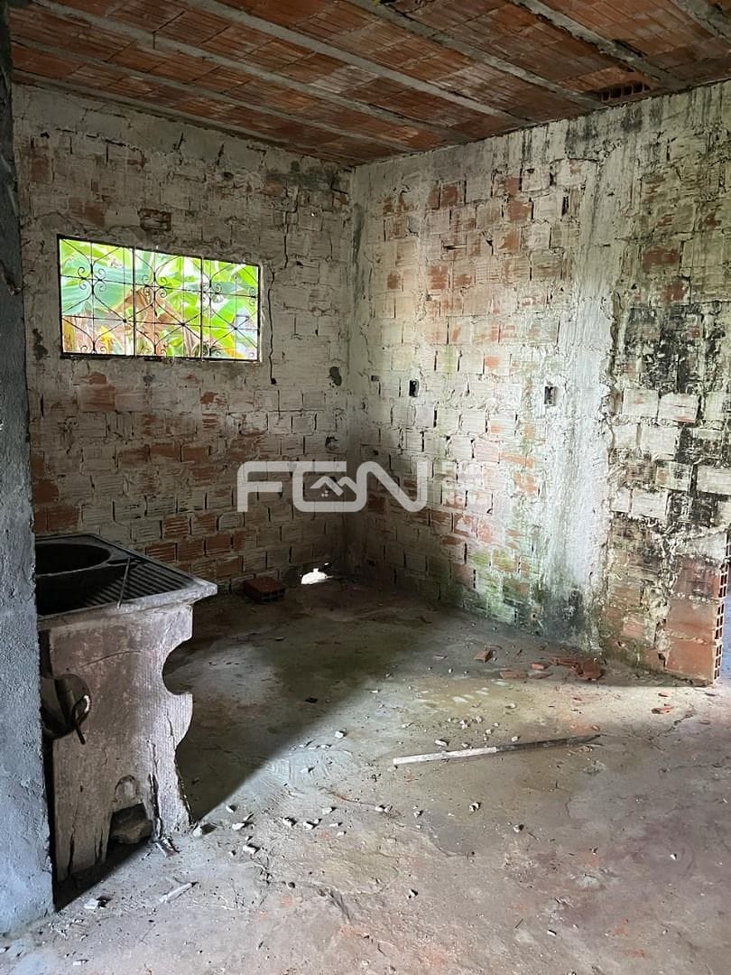 Casa à venda com 3 quartos, 10m² - Foto 21