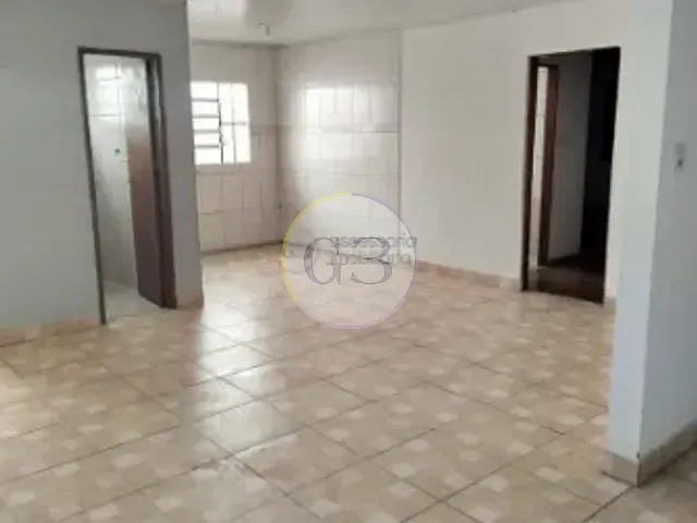 Casa 2 quartos e 2 banheiros, à venda, no bairro Três Vendas em Pelotas