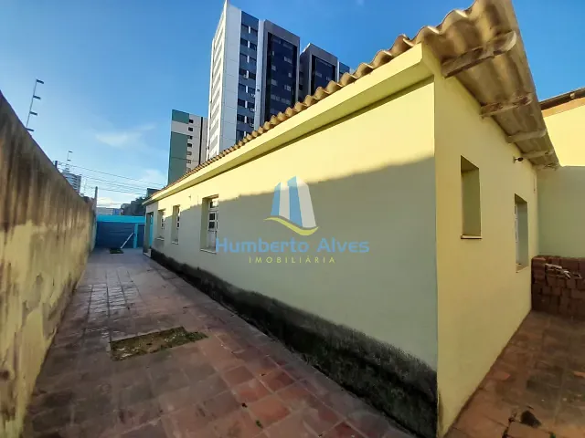 Casa 3 quartos e 1 banheiro, para alugar, no bairro Recreio em Vitória da Conquista