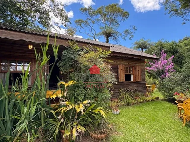 Casa 3 quartos e 2 banheiros, à venda, no bairro Mury em Nova Friburgo
