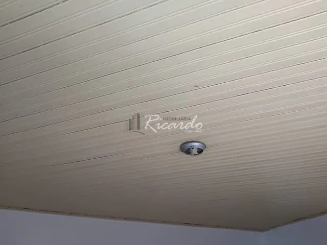 Casa com 485m² 4 quartos e 3 banheiros, à venda, no bairro Centro em Arapongas