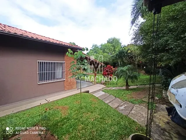 Casa com 1050m² 3 quartos e 2 banheiros, à venda, no bairro São Patrício em Serra