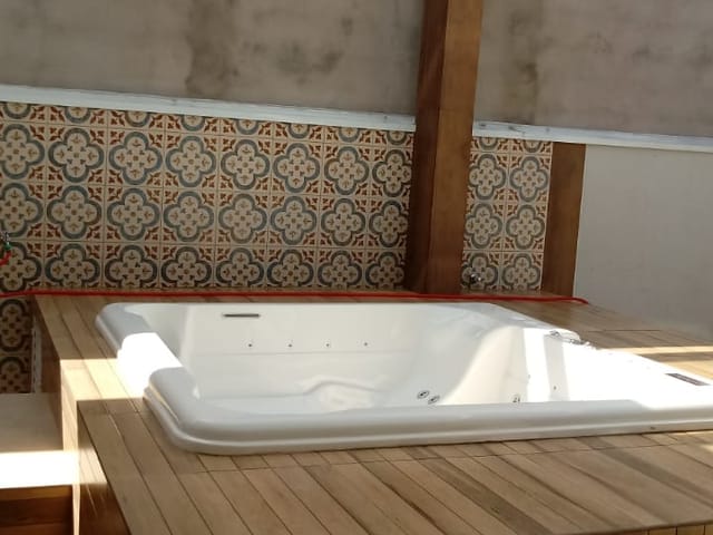 Casa com 384m² 3 quartos e 4 banheiros, à venda, no bairro Jardim Lorena em Valinhos