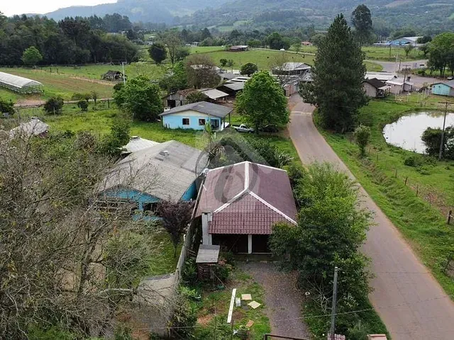Casa com 360m² 3 quartos e 1 banheiro, à venda, no bairro Pontes Filho em Teutônia