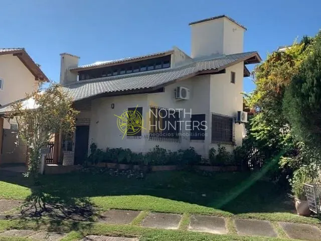 Casa com 450m² 4 quartos e 3 banheiros, para alugar, no bairro Jurerê Internacional em Florianópolis