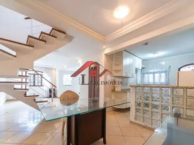 Casa com 160m² 3 quartos e 3 banheiros, à venda, no bairro Parque Jaçatuba em Santo André