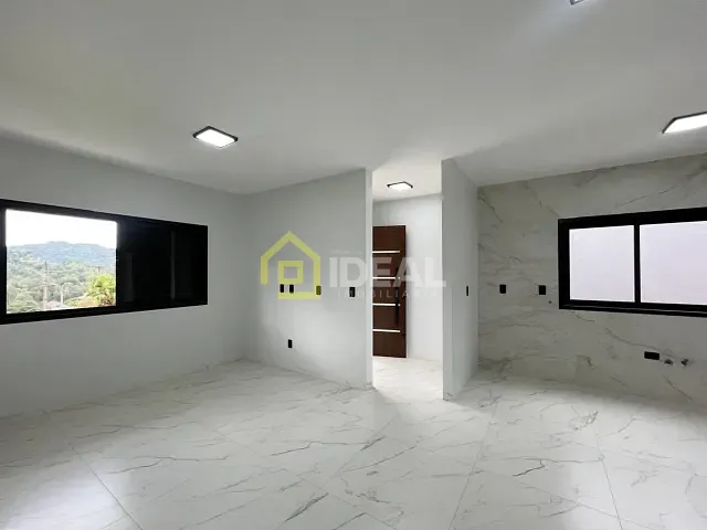 Casa com 116m² 3 quartos e 1 banheiro, à venda, no bairro Sintrial em Concórdia