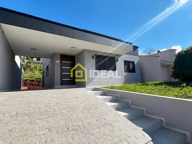 Casa com 116m² 3 quartos e 1 banheiro, à venda, no bairro Sintrial em Concórdia
