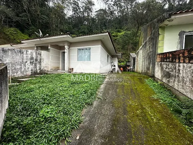 Casa com 150m² 2 quartos e 1 banheiro, à venda, no bairro São Sebastiao em Palhoça