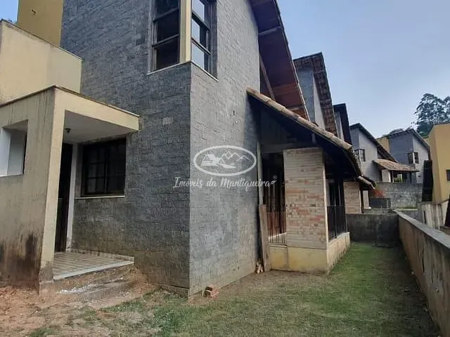 Casa 1 quarto e 2 banheiros, à venda, no bairro Fazendinha (Penedo) em Itatiaia