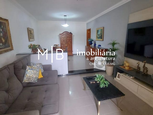 Casa 3 quartos e 3 banheiros, à venda, no bairro COLINAS em CATAGUASES