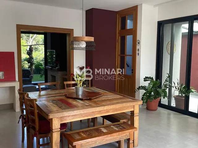 Casa 4 quartos e 6 banheiros, à venda, no bairro Alphaville em Santana de Parnaíba