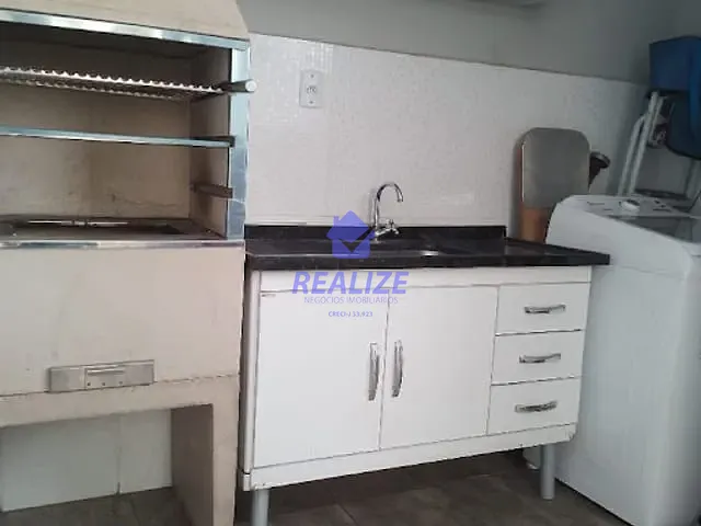 Casa com 250m² 2 quartos e 2 banheiros, à venda, no bairro Centro em Botucatu