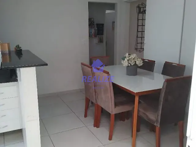 Casa com 250m² 2 quartos e 2 banheiros, à venda, no bairro Centro em Botucatu
