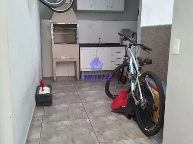 Casa com 250m² 2 quartos e 2 banheiros, à venda, no bairro Centro em Botucatu