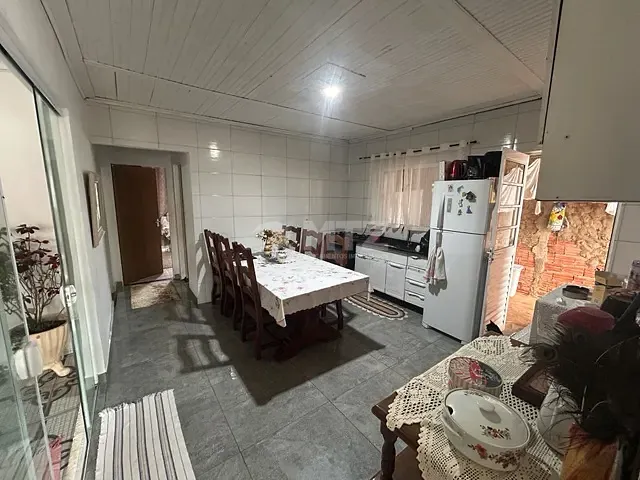 Casa 2 quartos e 1 banheiro, à venda, no bairro Jardim Botucatu (Rubião Júnior) em Botucatu