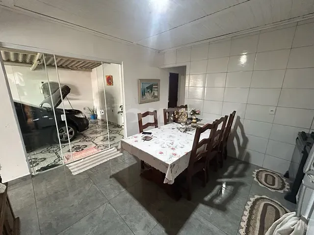 Casa 2 quartos e 1 banheiro, à venda, no bairro Jardim Botucatu (Rubião Júnior) em Botucatu