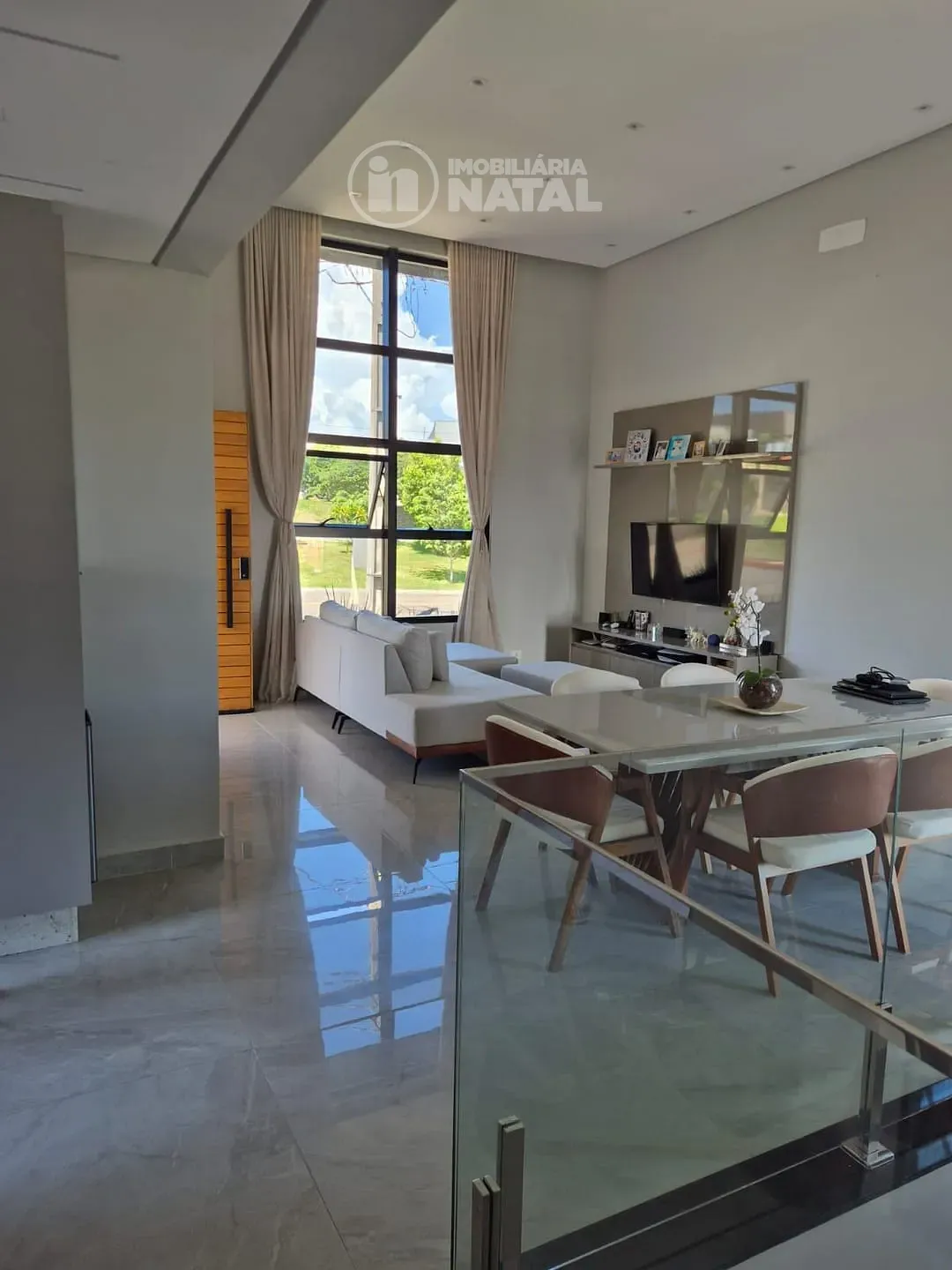 Casa, 3 quartos, 210 m² - Foto 2