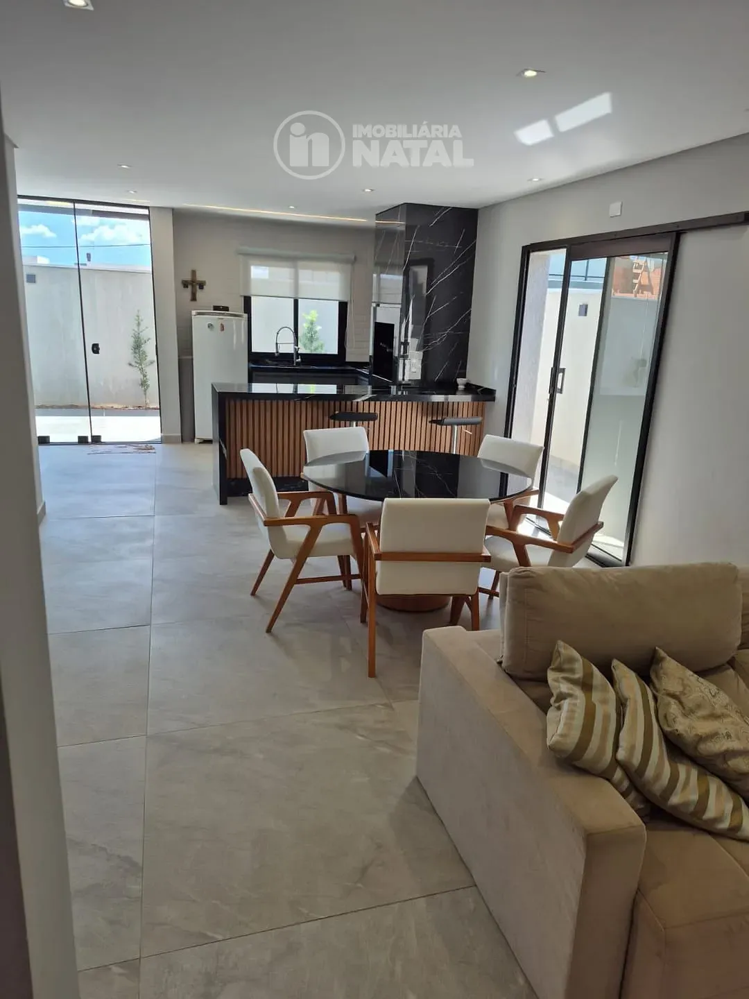 Casa, 3 quartos, 210 m² - Foto 10