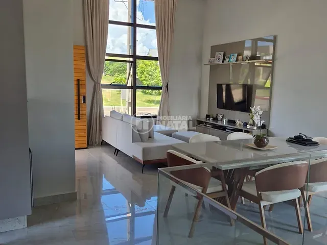 Casa com 256m² 3 quartos e 5 banheiros, à venda, no bairro Gleba Simon Frazer em Londrina