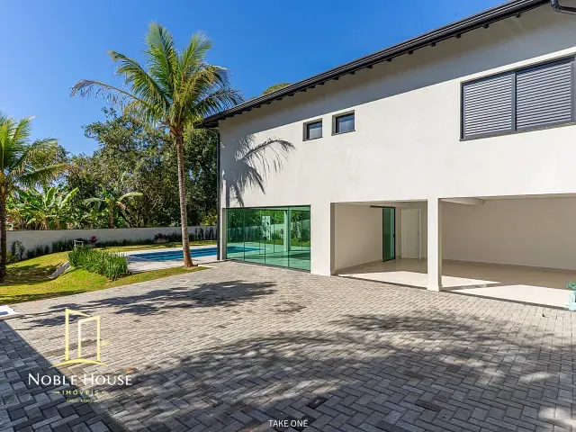 Casa com 800m² 4 quartos e 4 banheiros, à venda, no bairro Marambaia em Vinhedo