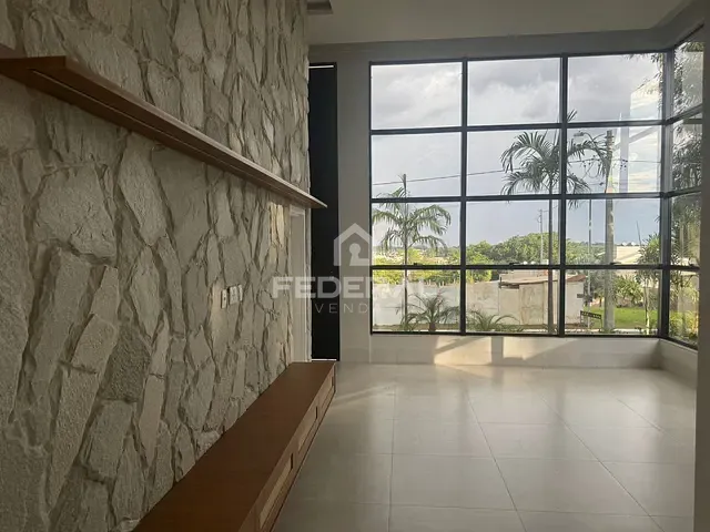 Casa com 535m² 4 quartos e 6 banheiros, à venda, no bairro Condomínio do Lago 2ª Etapa em Goiânia