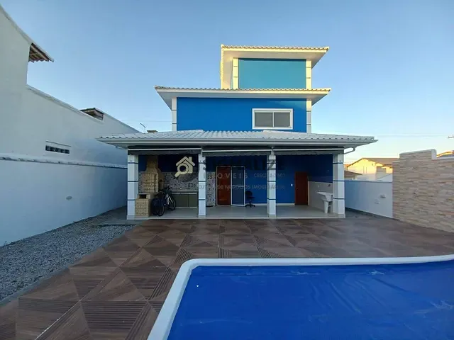 Casa com 170m² 3 quartos e 4 banheiros, à venda, no bairro Peró em Cabo Frio