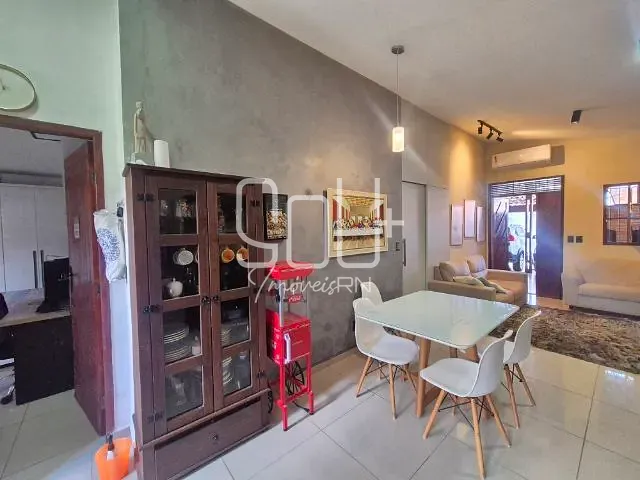 Casa 3 quartos e 3 banheiros, à venda, no bairro Emaús em Parnamirim